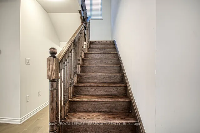 Additional property image - 385 Gordon Krantz Ave