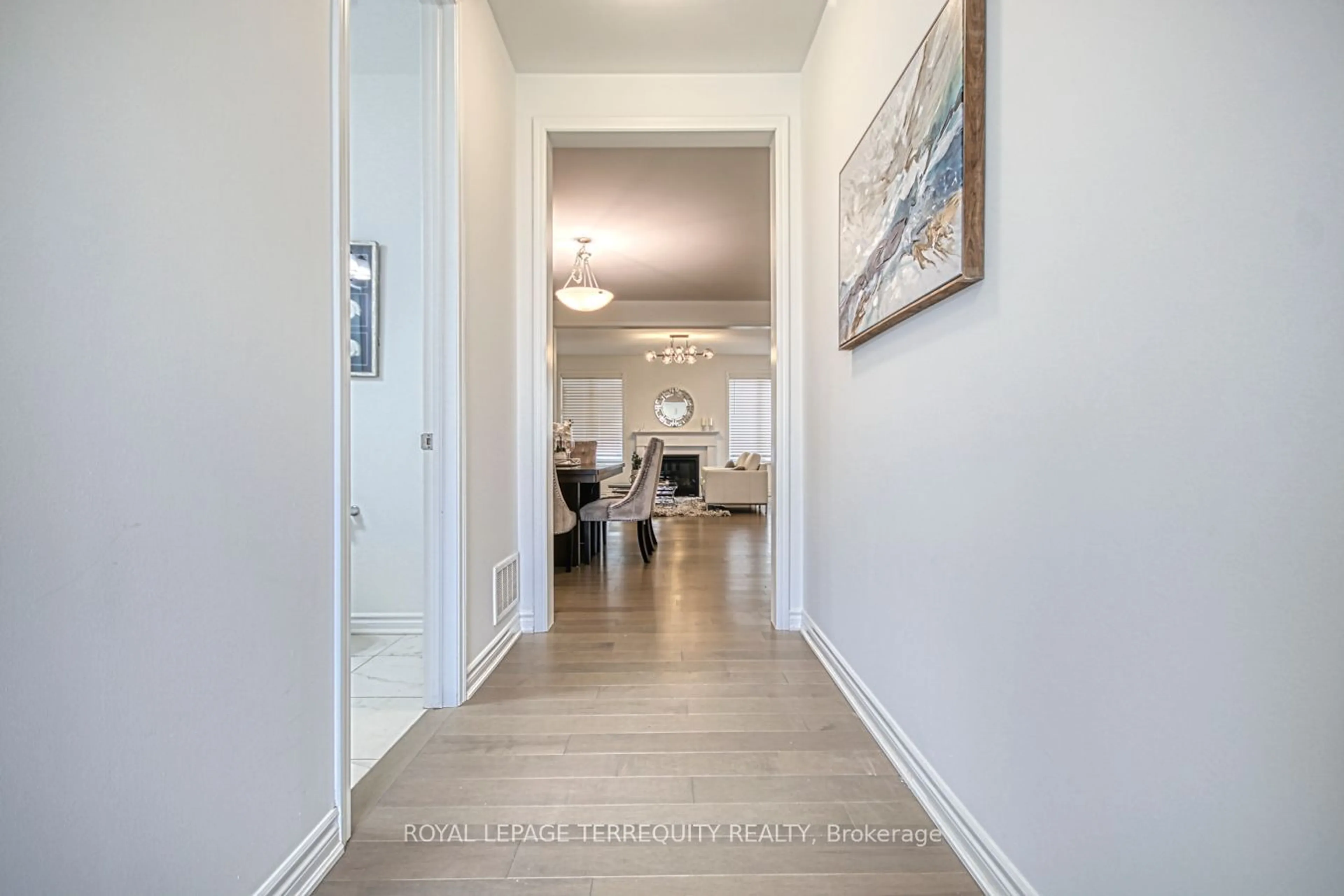 Indoor entryway, wood floors for 385 Gordon Krantz Ave, Milton Ontario L9E 1W1