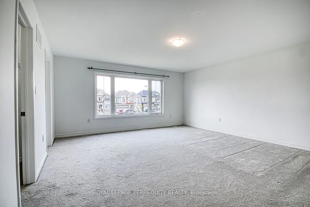 Additional property image - 385 Gordon Krantz Ave