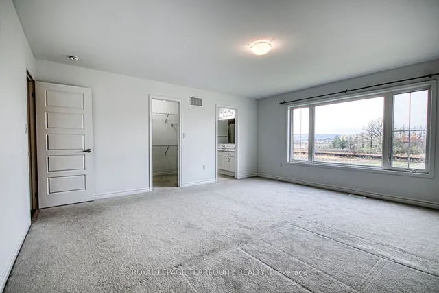 Additional property image - 385 Gordon Krantz Ave