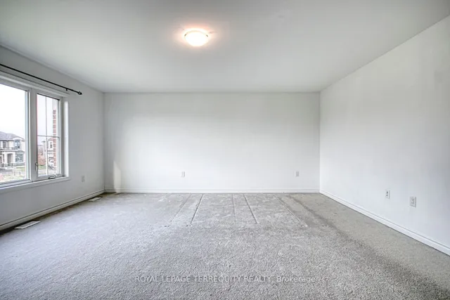 Additional property image - 385 Gordon Krantz Ave
