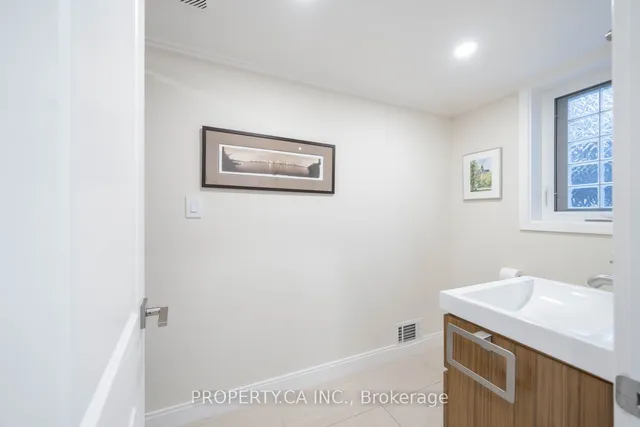Additional property image - 1 Orkney Cres