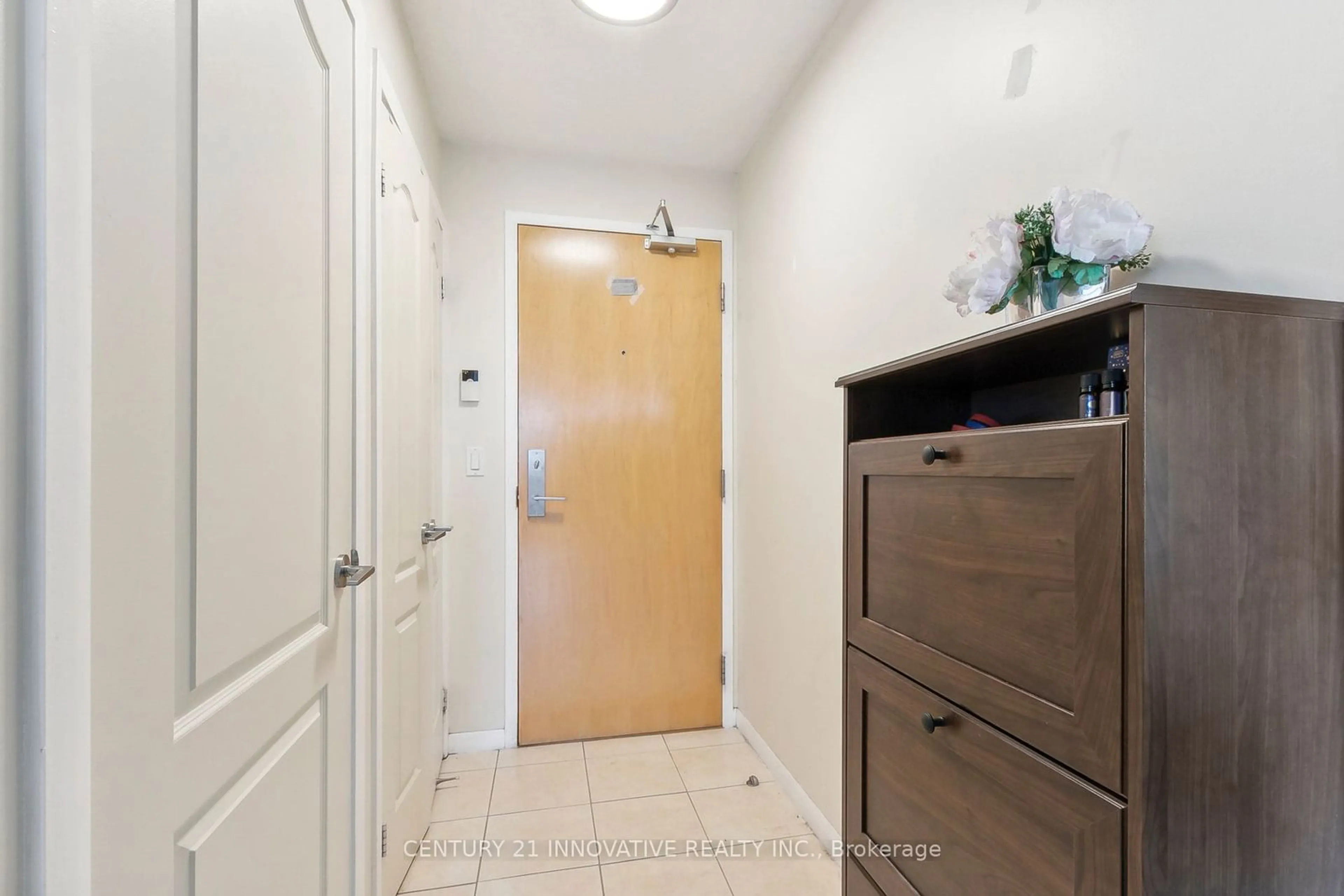 Indoor entryway, not visible floor for 185 Legion Rd #1005, Toronto Ontario M8Y 0A1