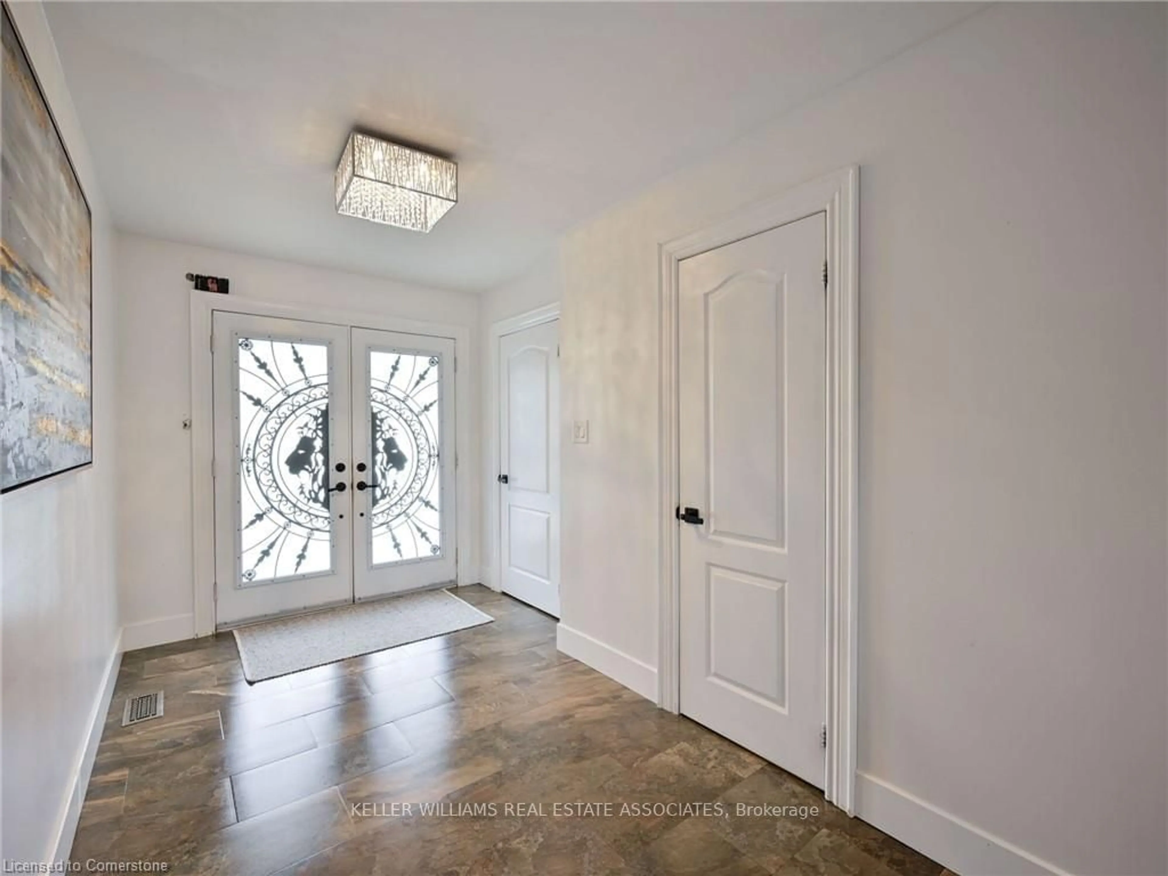 Indoor entryway, wood floors for 37 Sir Jacobs Cres, Brampton Ontario L7A 3V2