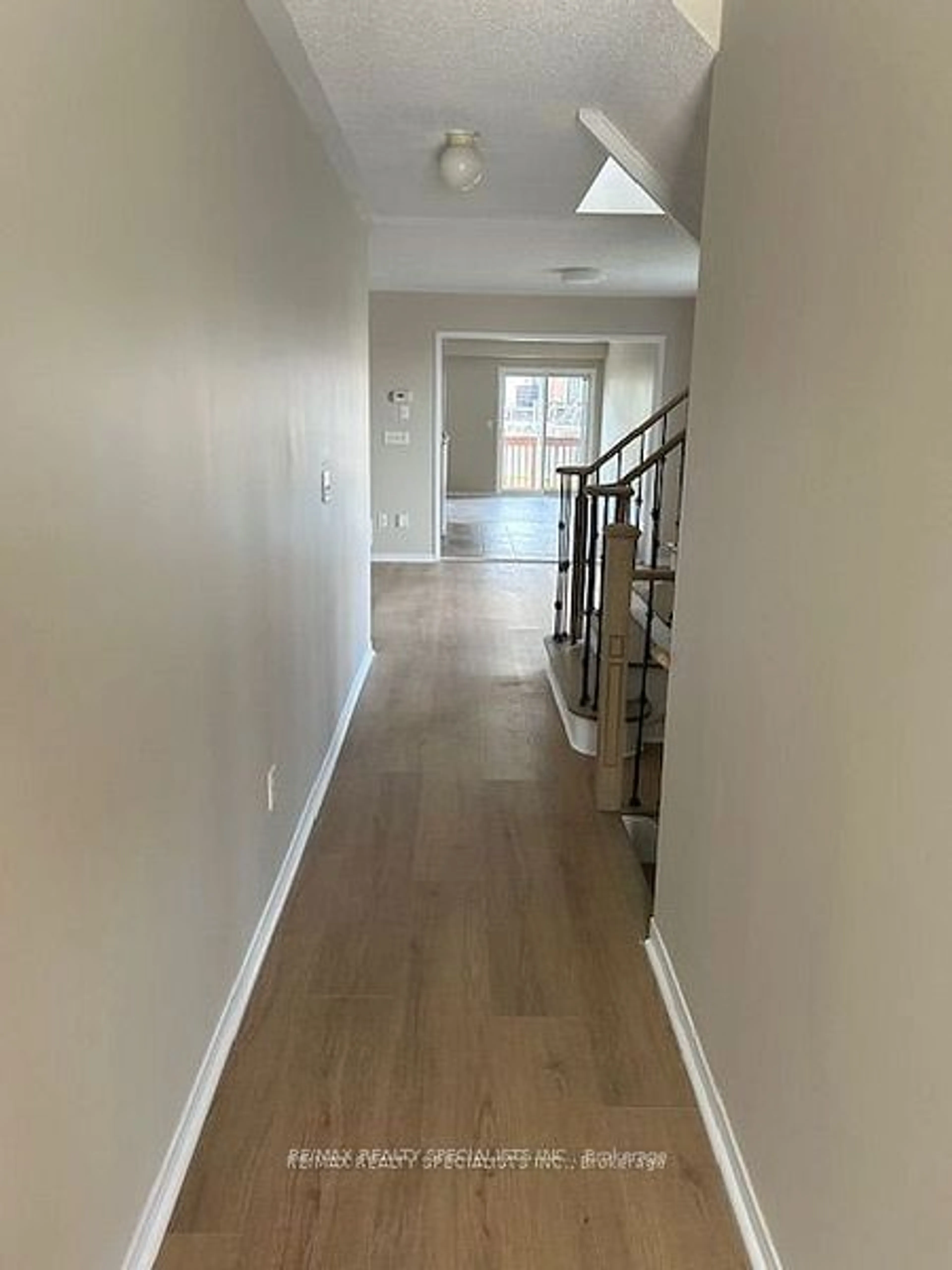 A pic of a room, wood floors for 4867 Verdi St, Burlington Ontario L7M 0H4