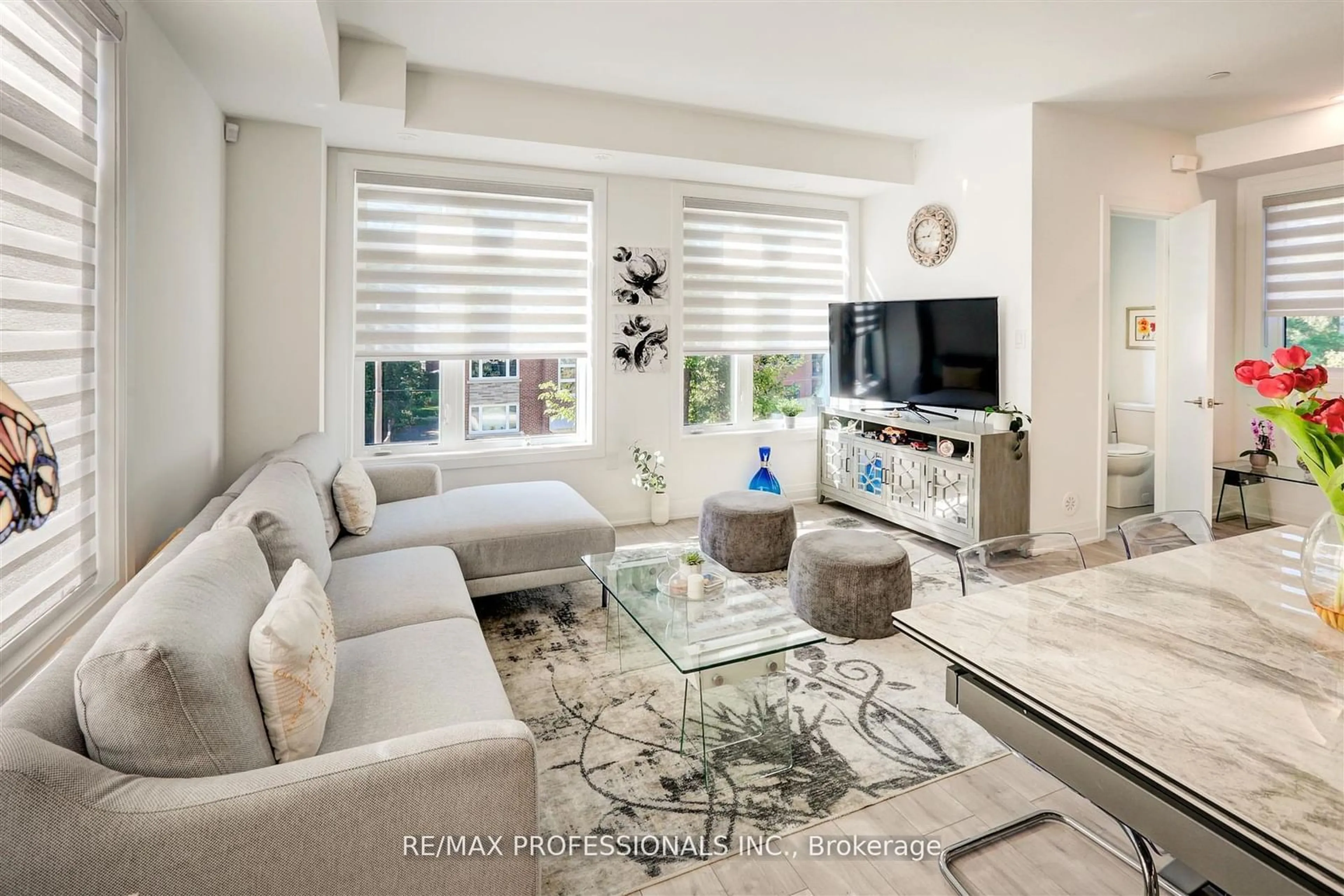 Living room, carpet floors for 28 Marina Ave #23, Toronto Ontario M8W 1K3