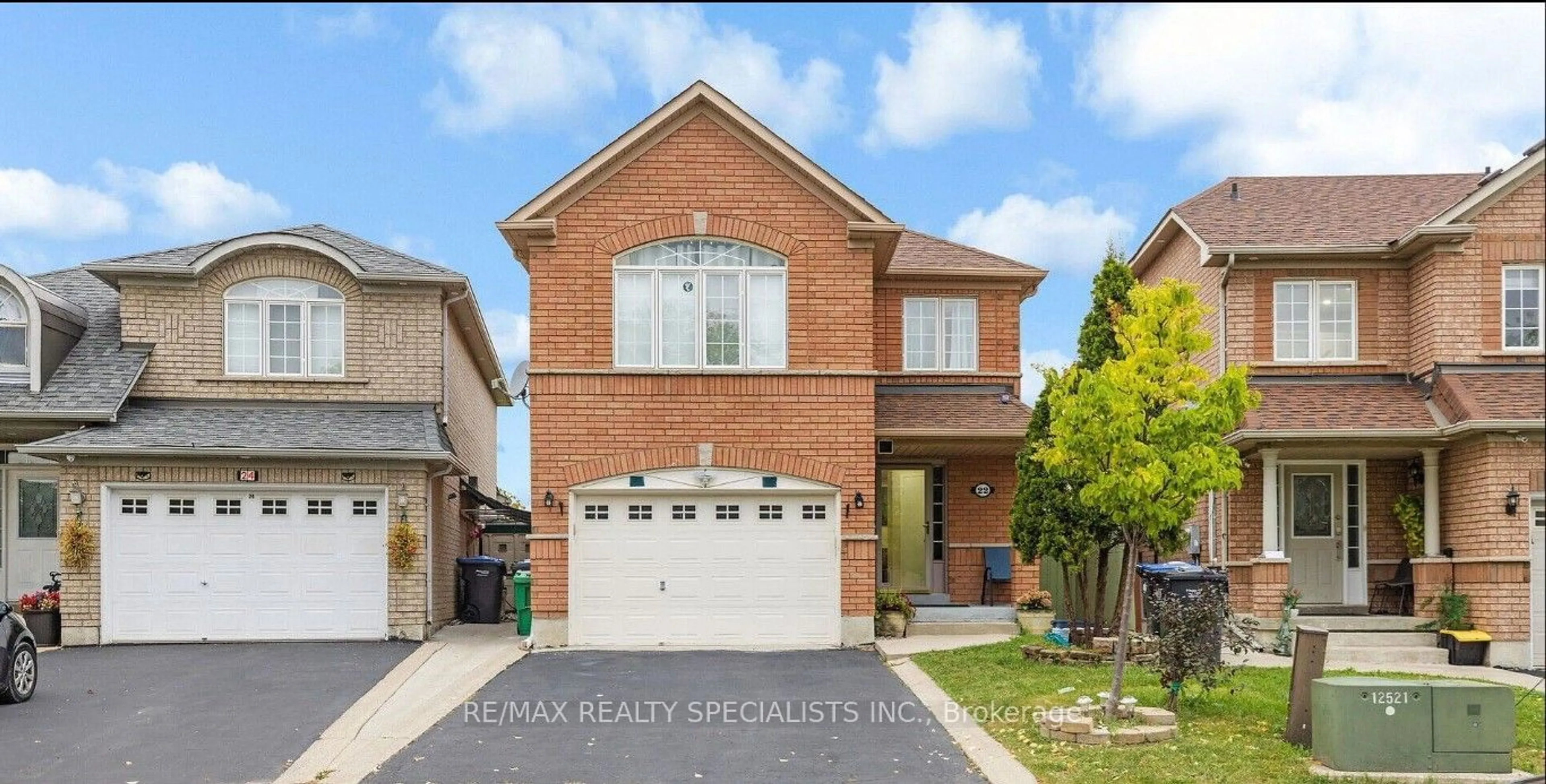 Frontside or backside of a home, the street view for 22 Serenity Lane, Brampton Ontario L6R 2T1