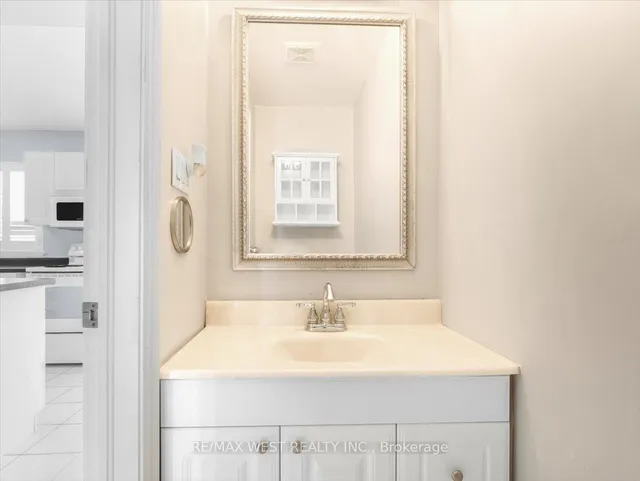 Additional property image - 1020 Central Park Dr Unit 33