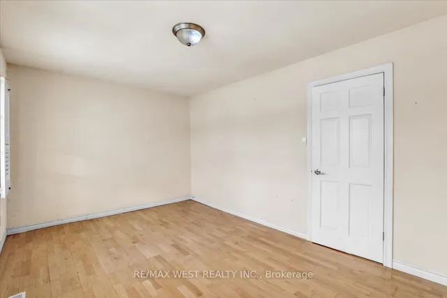 Additional property image - 1020 Central Park Dr Unit 33