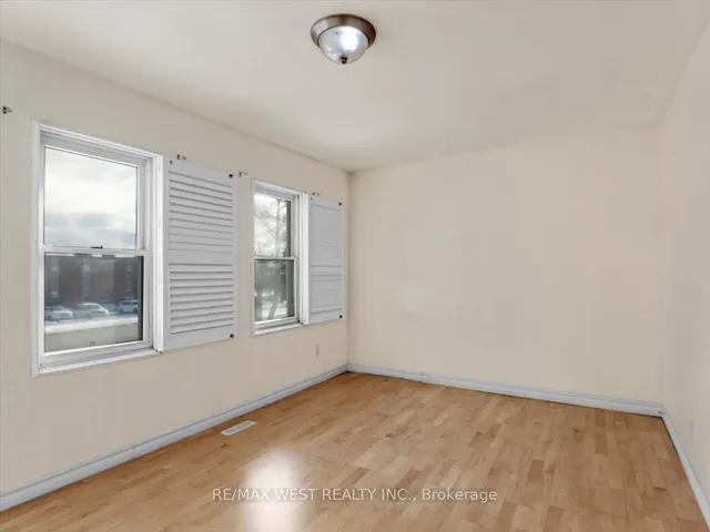 Additional property image - 1020 Central Park Dr Unit 33