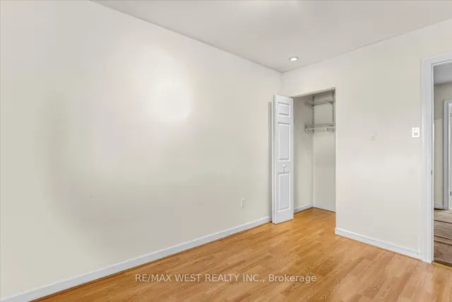 Additional property image - 1020 Central Park Dr Unit 33
