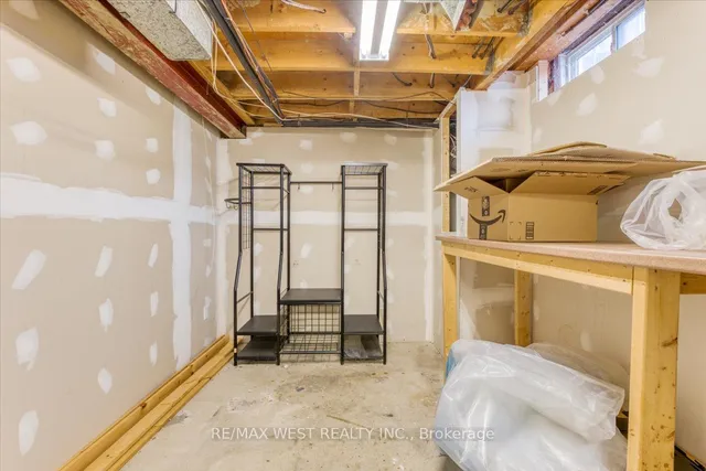 Additional property image - 1020 Central Park Dr Unit 33