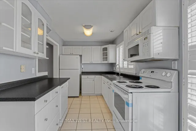 Additional property image - 1020 Central Park Dr Unit 33