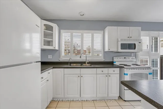 Additional property image - 1020 Central Park Dr Unit 33