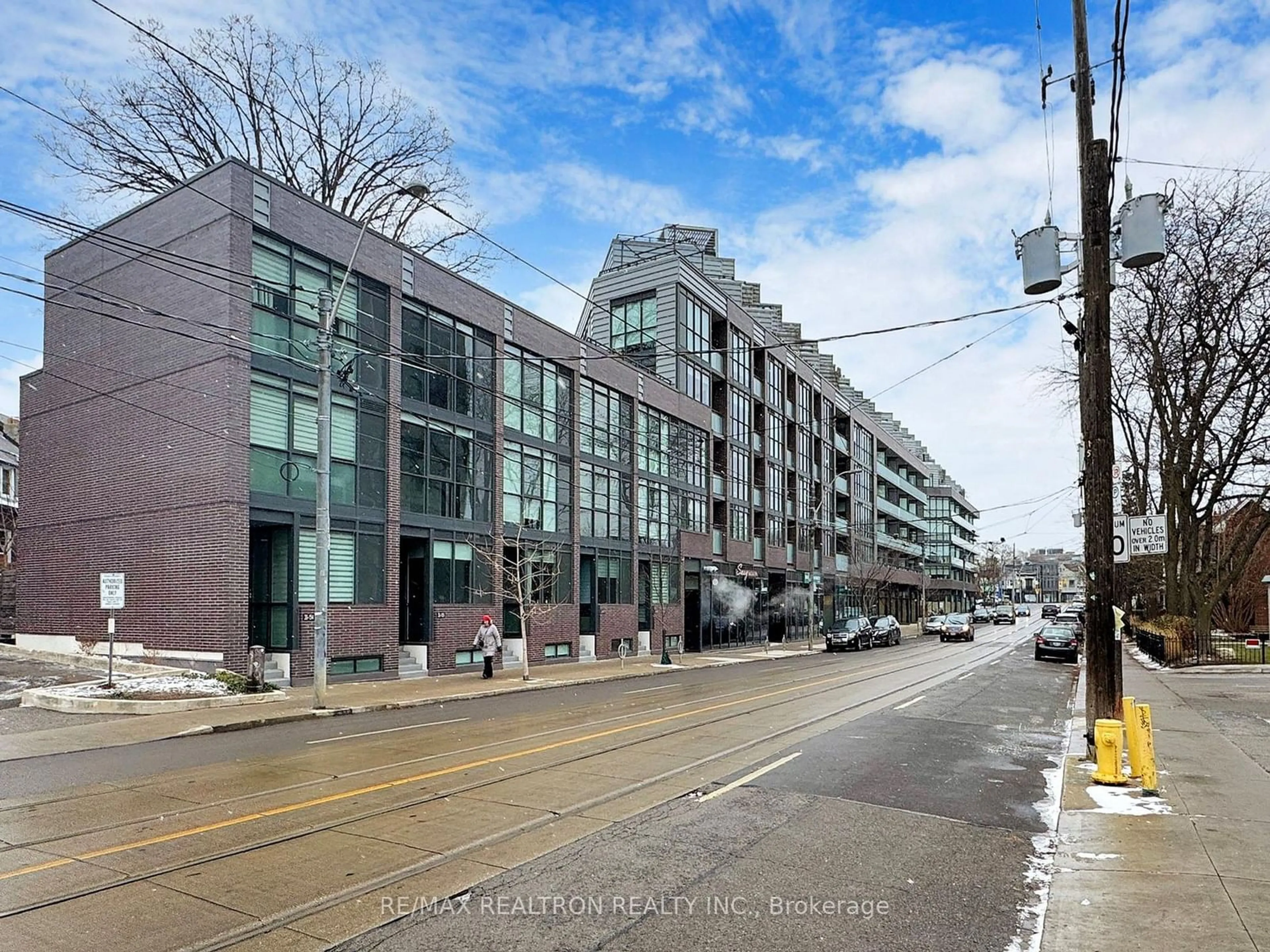 A pic from exterior of the house or condo, the front or back of building for 36 Howard Park Ave #302, Toronto Ontario M6R 1V5