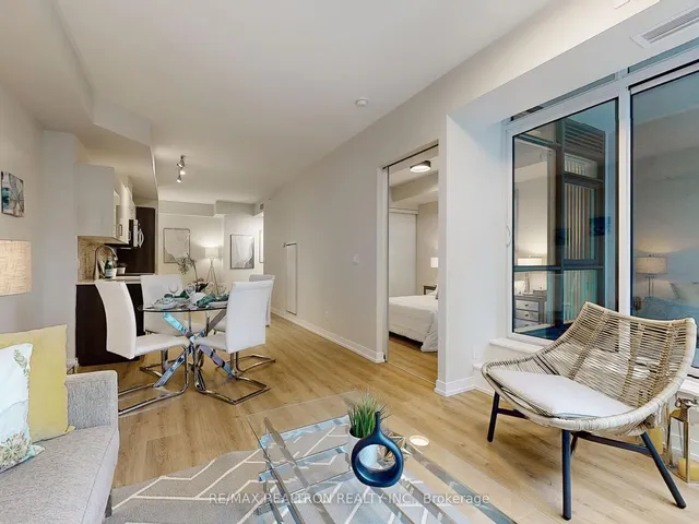 Additional property image - 36 Howard Park Ave Unit 302
