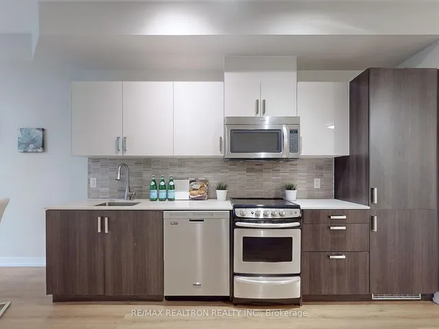 Additional property image - 36 Howard Park Ave Unit 302