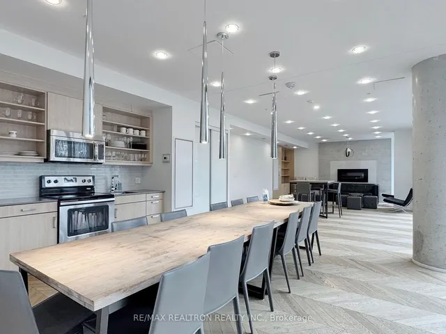 Additional property image - 36 Howard Park Ave Unit 302