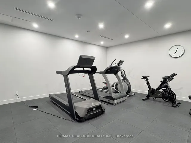 Additional property image - 36 Howard Park Ave Unit 302