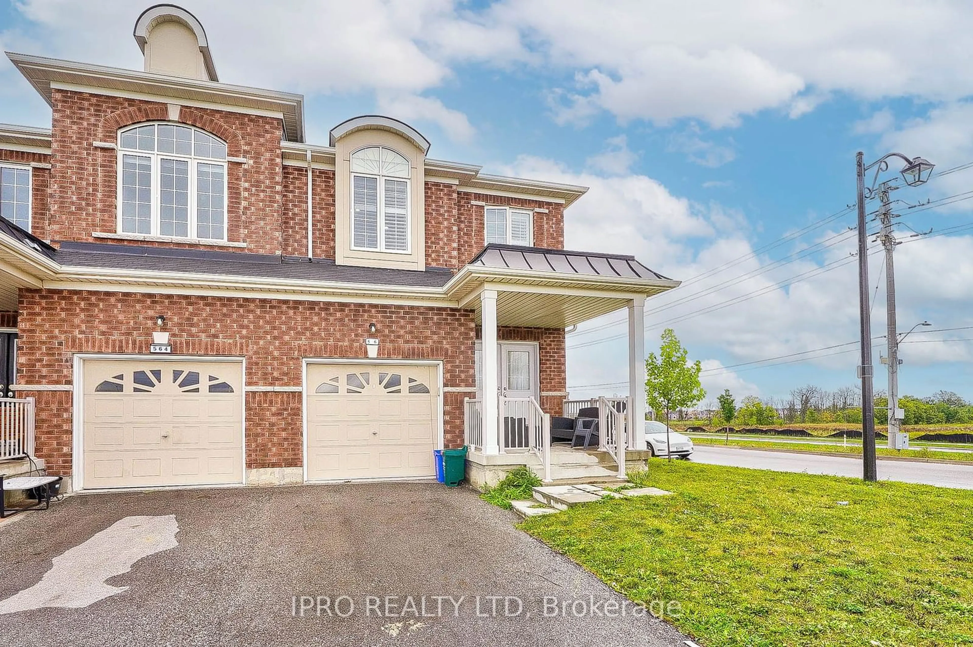 A pic from exterior of the house or condo, the street view for 566 BESSBOROUGH Dr, Milton Ontario L9T 8V9