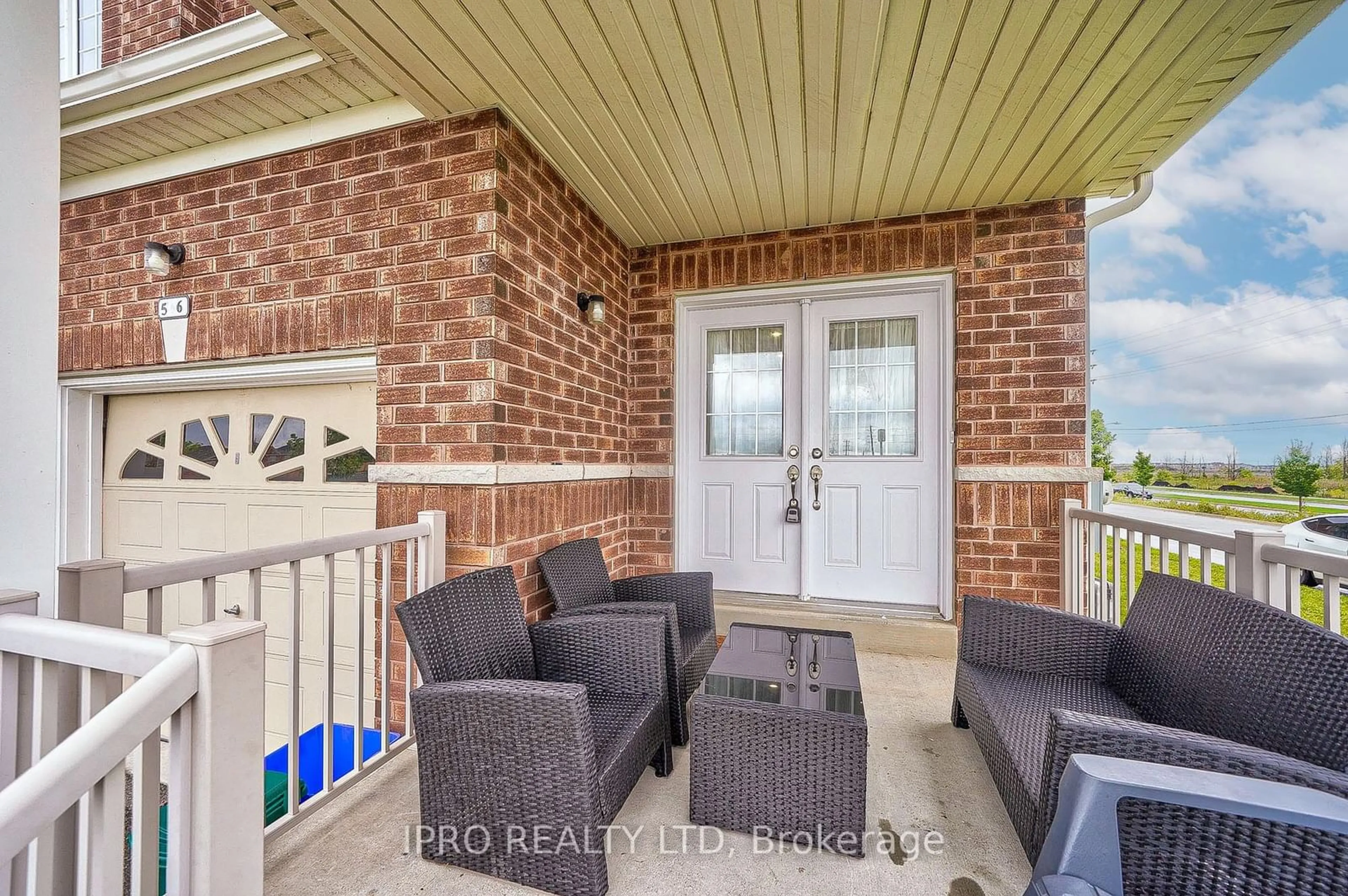 Patio, cottage for 566 BESSBOROUGH Dr, Milton Ontario L9T 8V9