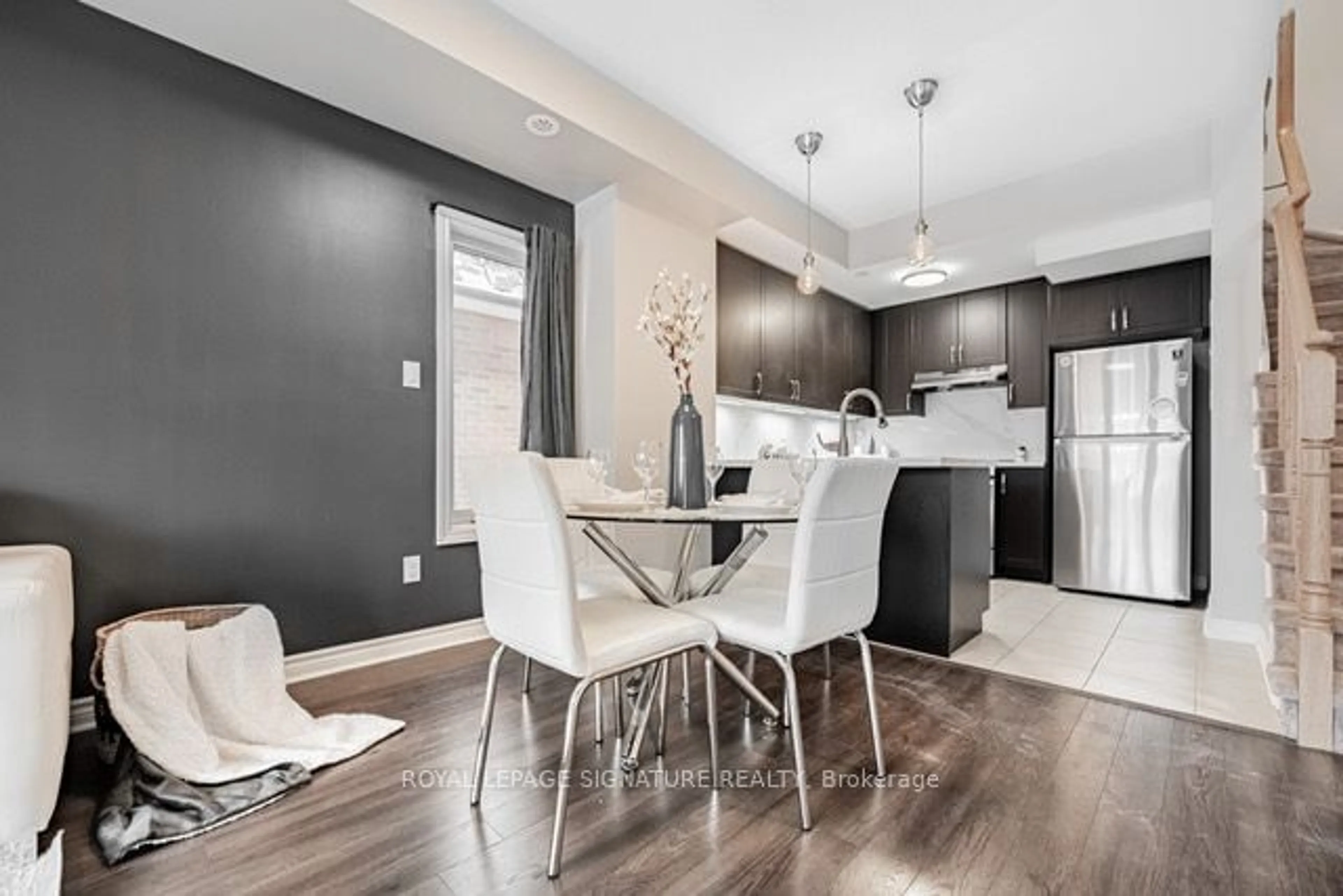 Open concept kitchen for 2420 Baronwood Dr #2903, Oakville Ontario L6M 0X6