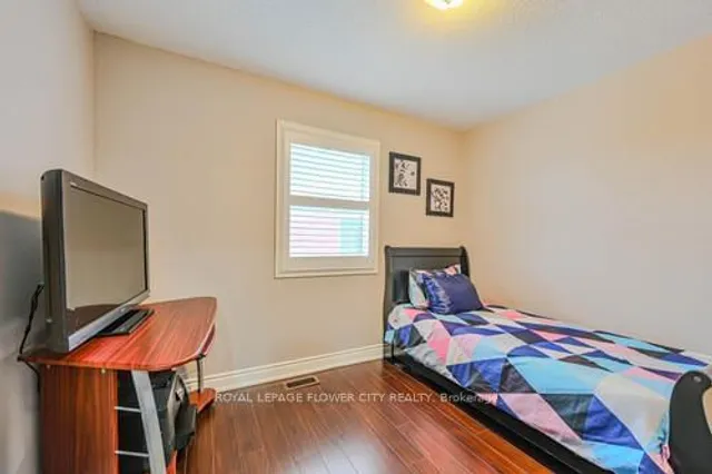 Additional property image - 269 Brussels Ave