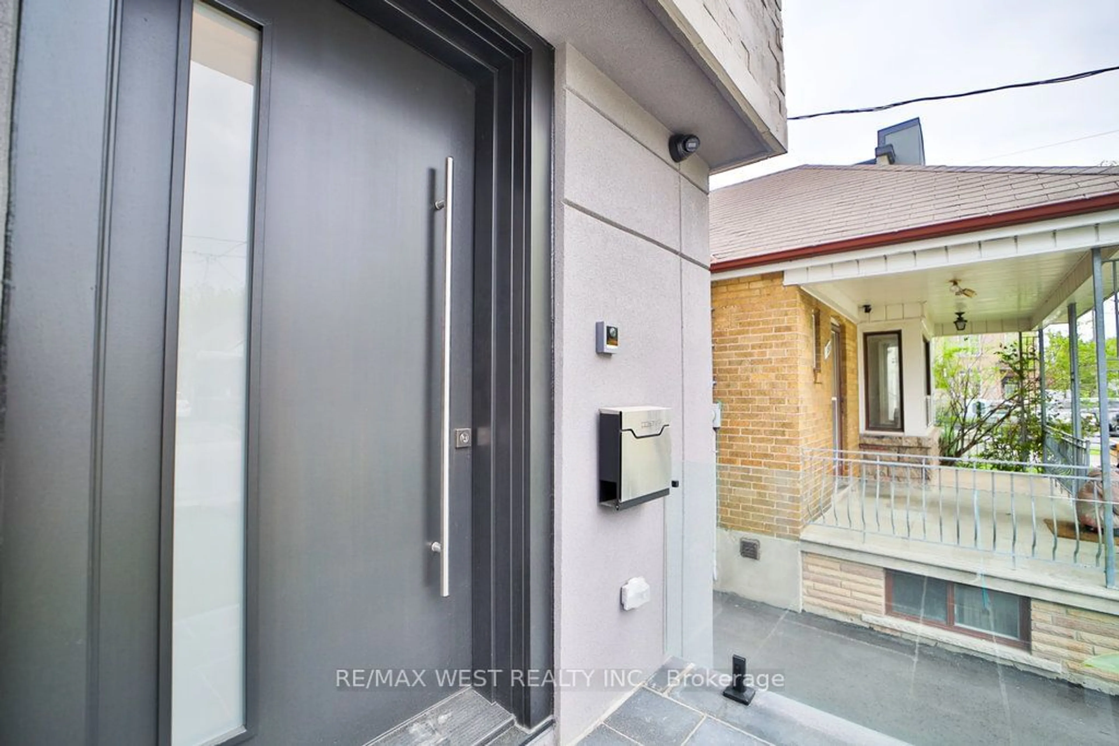 Indoor entryway, cement floor for 133 Times Rd, Toronto Ontario M6B 3M3