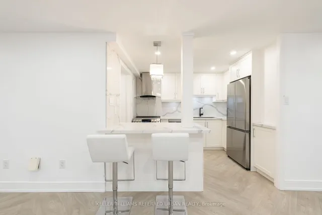 Additional property image - 1300 Mississauga Valley Blvd Unit 1206