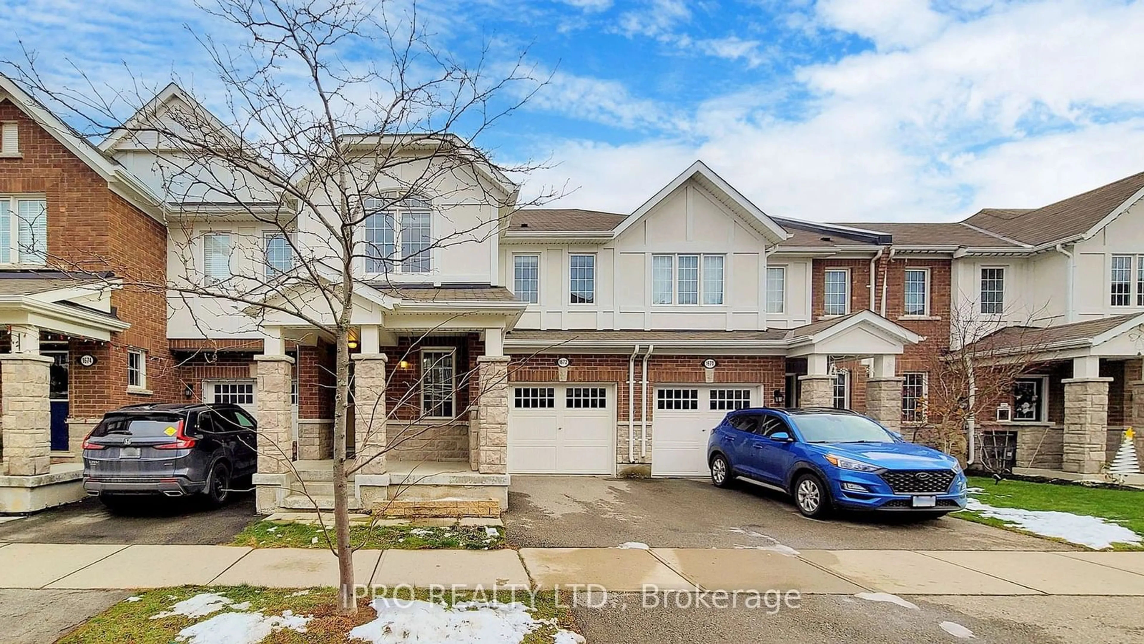 A pic from exterior of the house or condo, the street view for 1672 Copeland Circ, Milton Ontario L9T 8X8