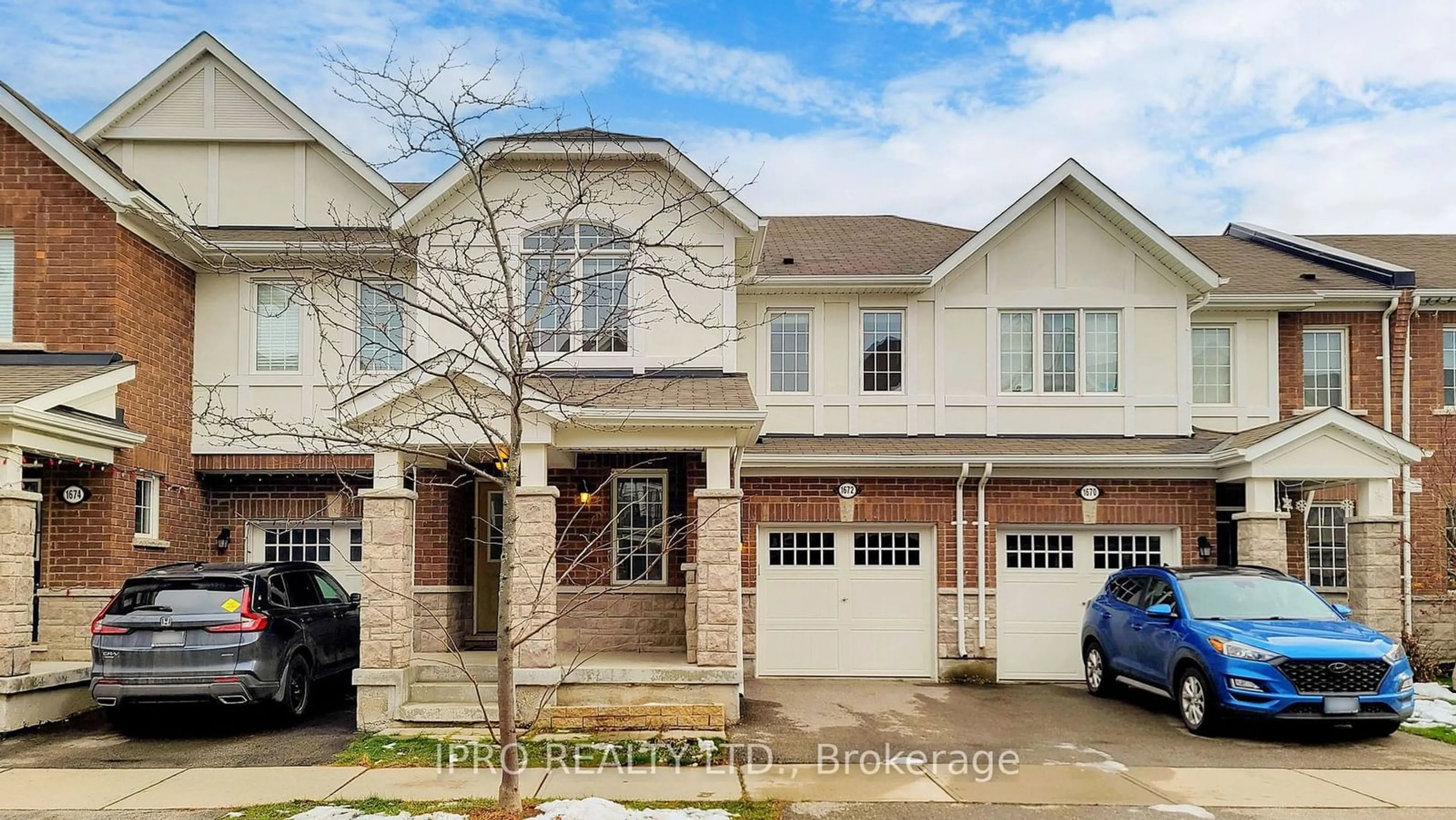 A pic from exterior of the house or condo, the street view for 1672 Copeland Circ, Milton Ontario L9T 8X8