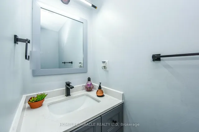 Additional property image - 94 Saintsbury Cres