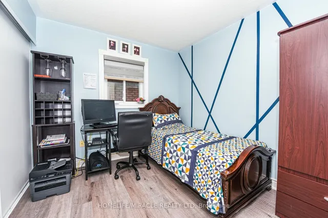 Additional property image - 94 Saintsbury Cres