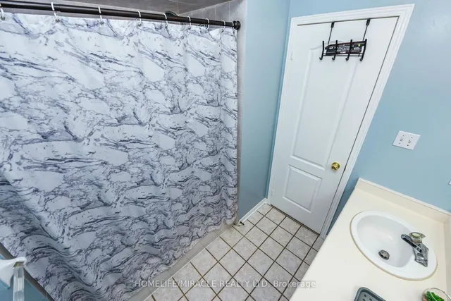 Additional property image - 94 Saintsbury Cres
