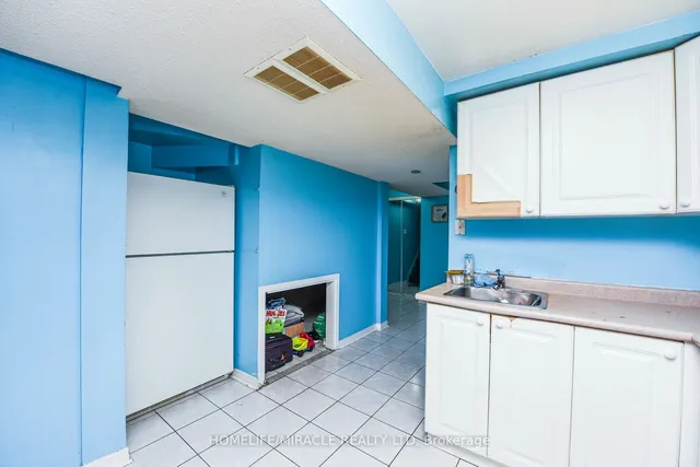 Additional property image - 94 Saintsbury Cres