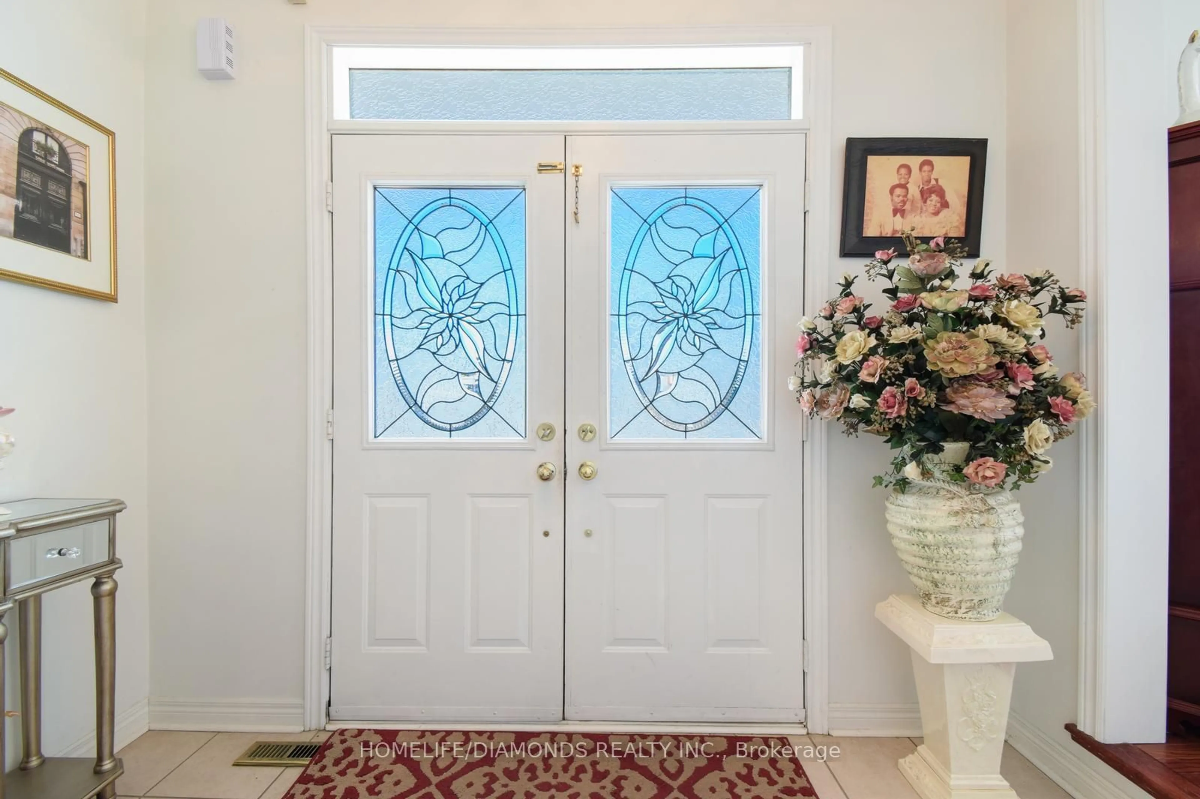 Indoor entryway for 53 CHALKFARM Cres, Brampton Ontario L7A 3W1