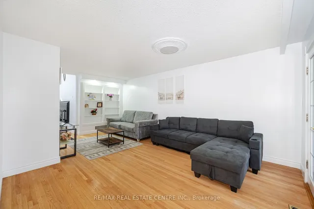 Additional image 25 of 4062 Dunmow Cres
