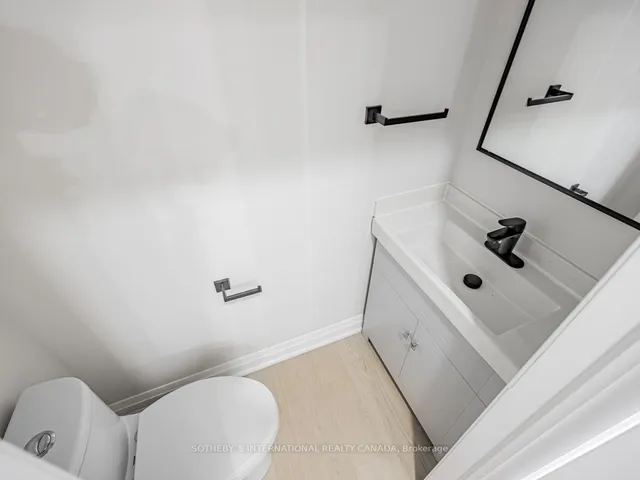 Additional property image - 222 Hammersmith Crt