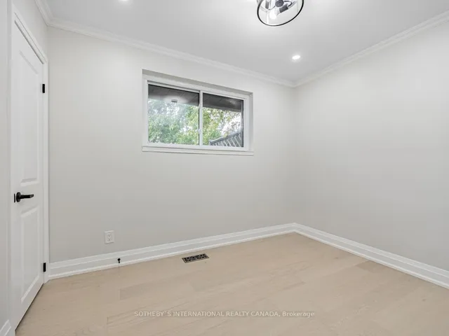 Additional property image - 222 Hammersmith Crt