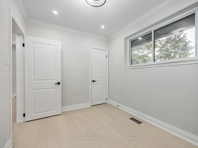 Additional property image - 222 Hammersmith Crt