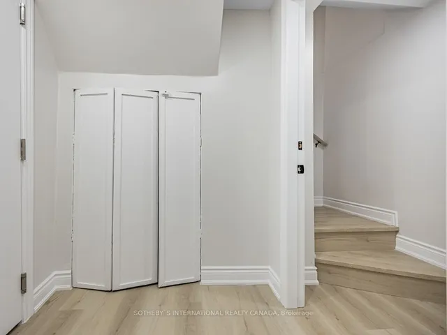 Additional property image - 222 Hammersmith Crt