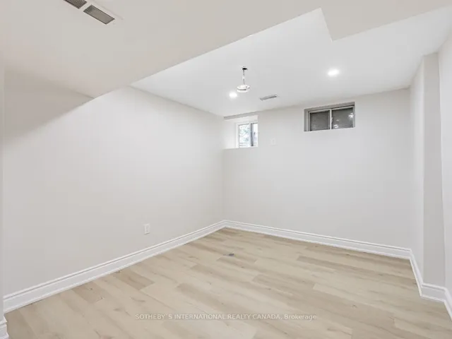 Additional property image - 222 Hammersmith Crt