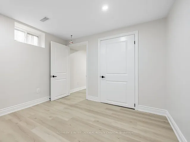 Additional property image - 222 Hammersmith Crt
