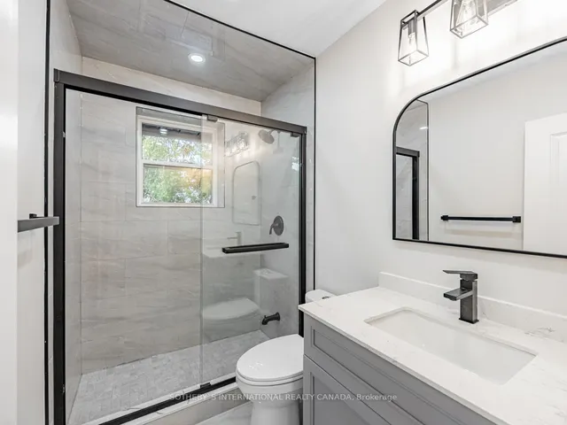 Additional property image - 222 Hammersmith Crt