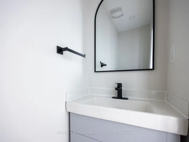 Additional property image - 222 Hammersmith Crt