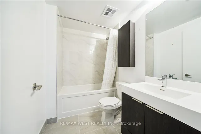 Additional property image - 3100 Keele St Unit 1025