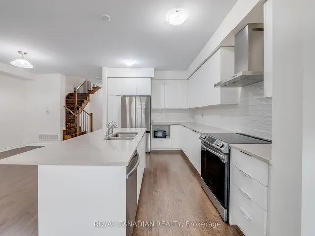 Additional property image - 476 Bergamot Ave