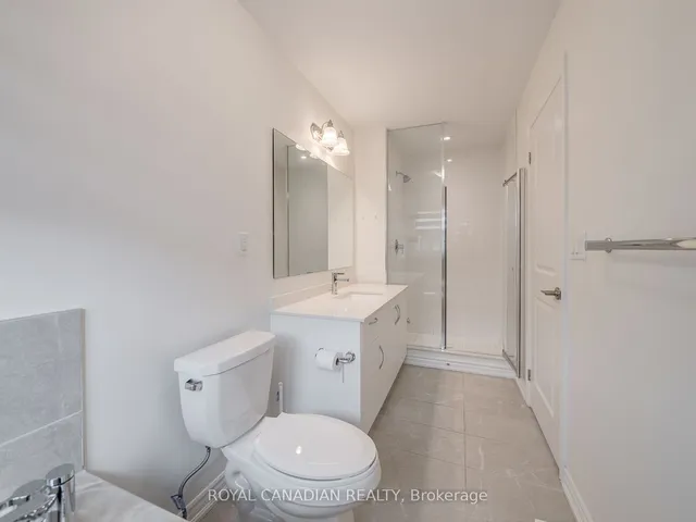 Additional property image - 476 Bergamot Ave