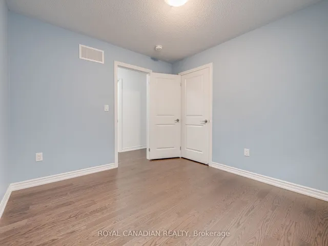 Additional property image - 476 Bergamot Ave