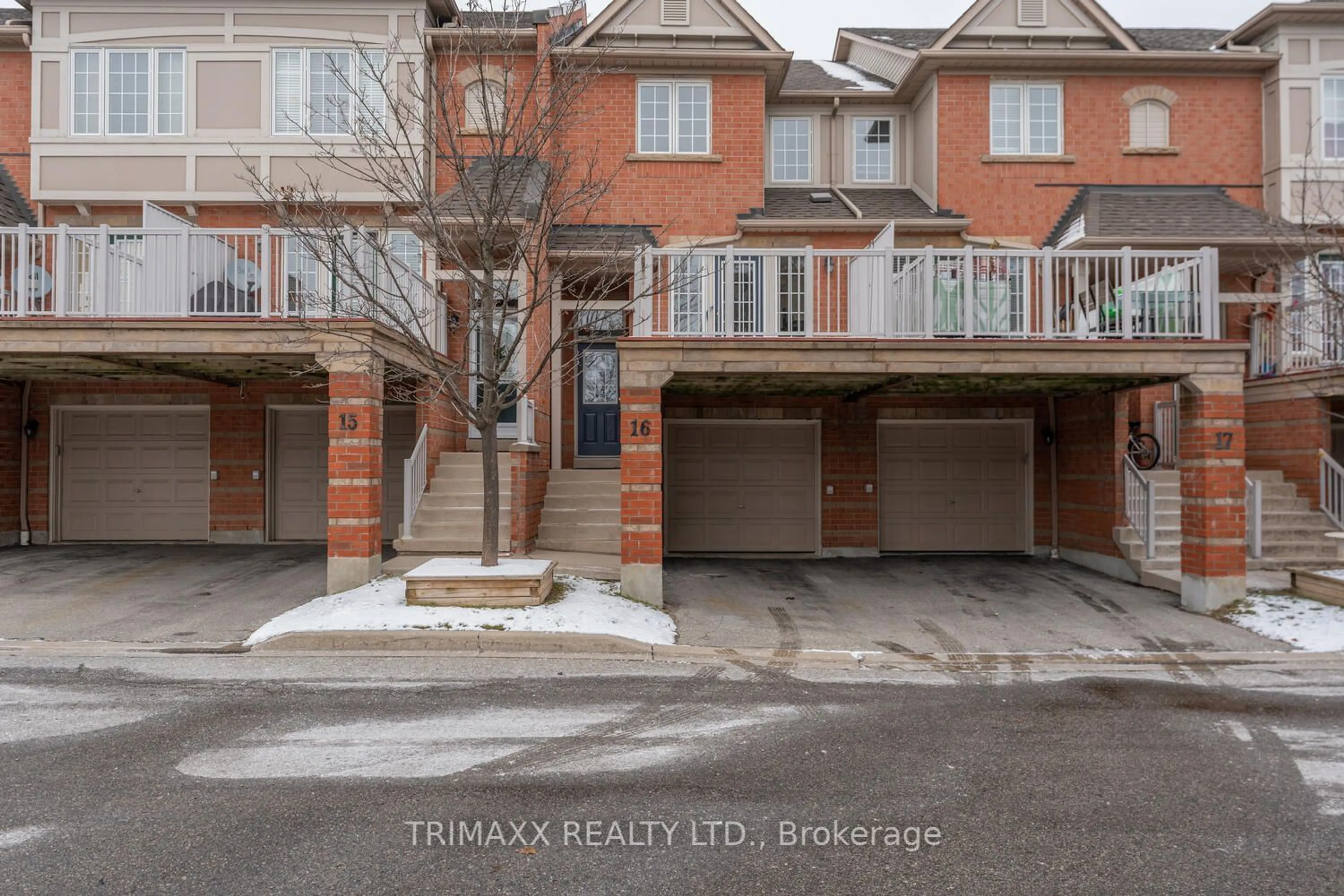 Unknown for 38 Fairview Rd #16, Mississauga Ontario L5B 4J8